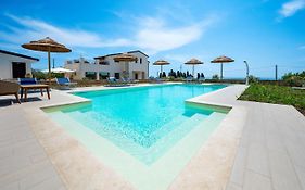 Villa Carmiano Luxury Bedrooms In Avola In The Province Of Syracuse With Spa And Swimming Pool And Wonderful Seaview