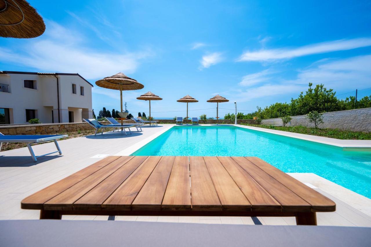 Villa Carmiano: Luxury Seaside Retreat with Spa and Pool Avola Exterior photo